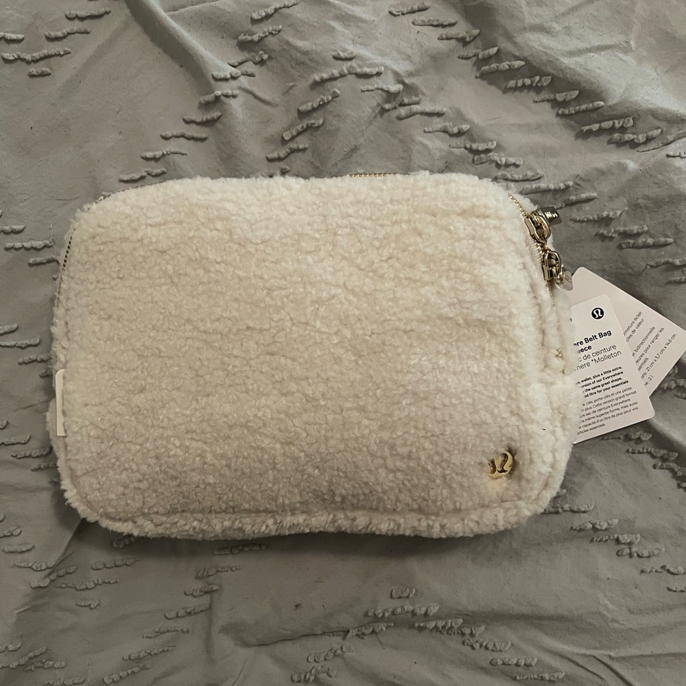 Everywhere Belt Bag 1L Fleece